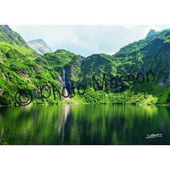 le Lac d'Oô et sa cascade